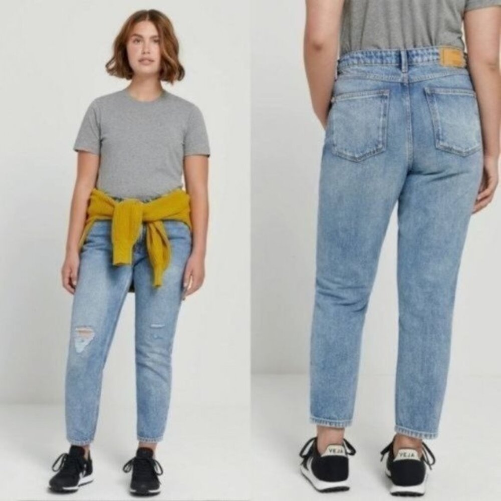 Frank & Oak The Billie Jean Relaxed Jeans 26 Distressed High Rise Cropped
